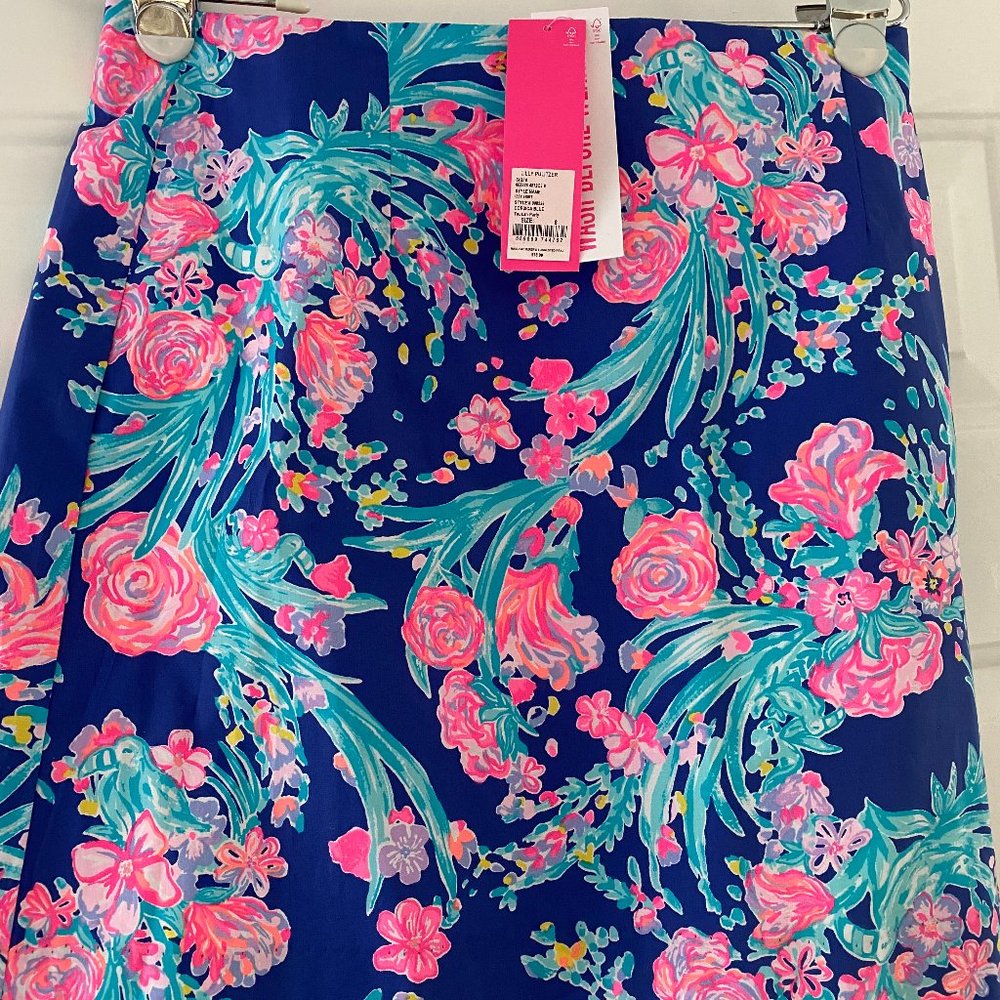 NWT Lilly Pulitzer Izzy skirt in Corsica Blue/ Toucan Party, size 8